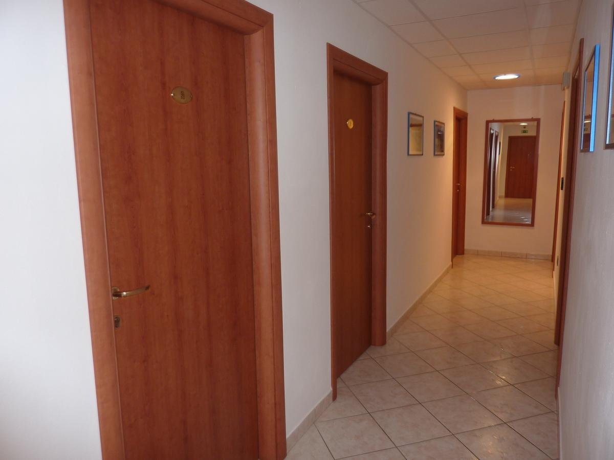 Hotel Barbarossa ปอร์โตอัซซูร์โร ภายนอก รูปภาพ