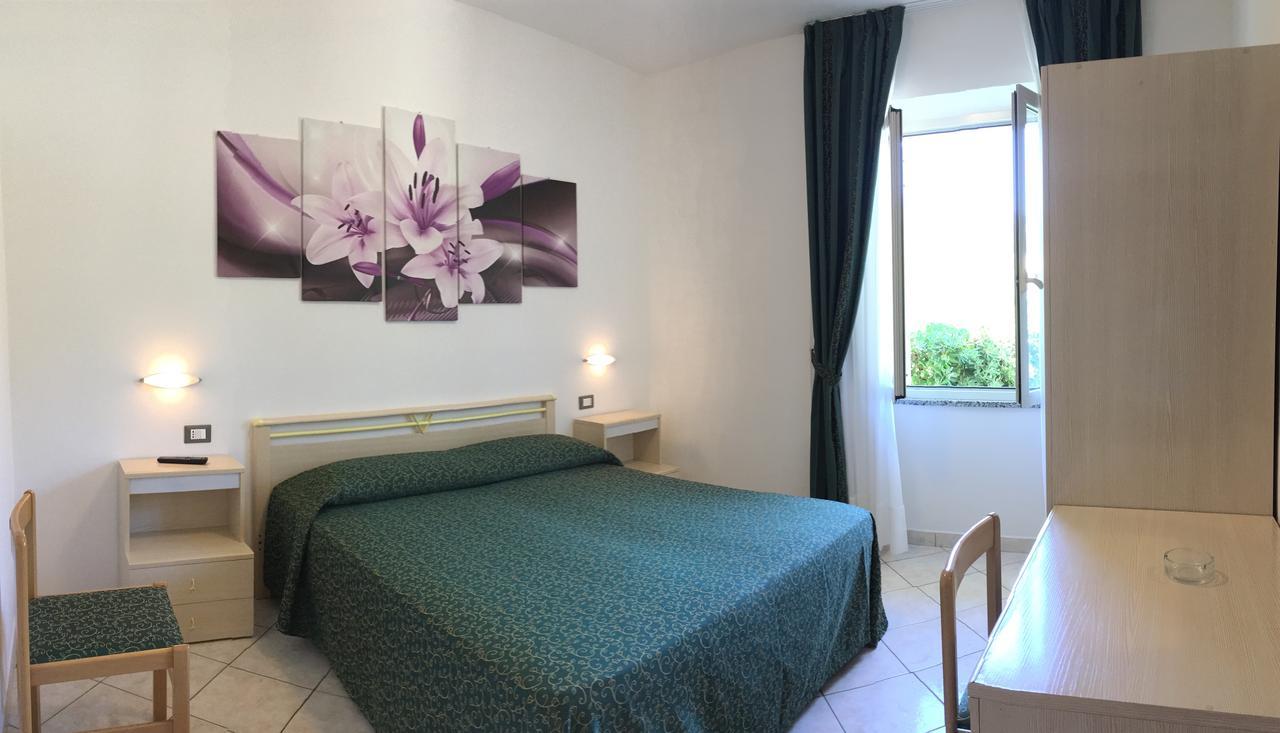 Hotel Barbarossa ปอร์โตอัซซูร์โร ภายนอก รูปภาพ
